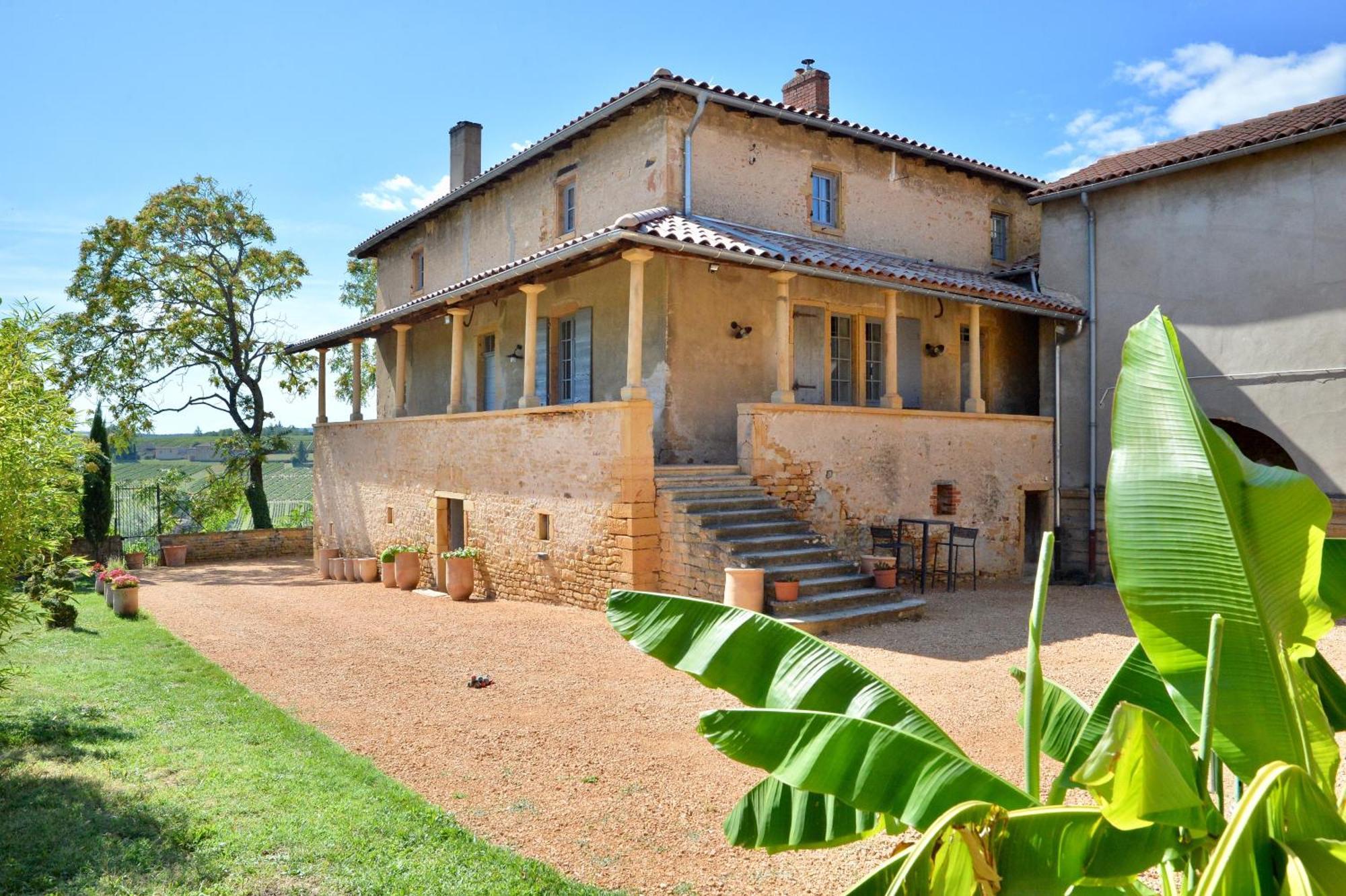 Le Clos Zelie Hotel Pouilly-le-Monial Exterior photo